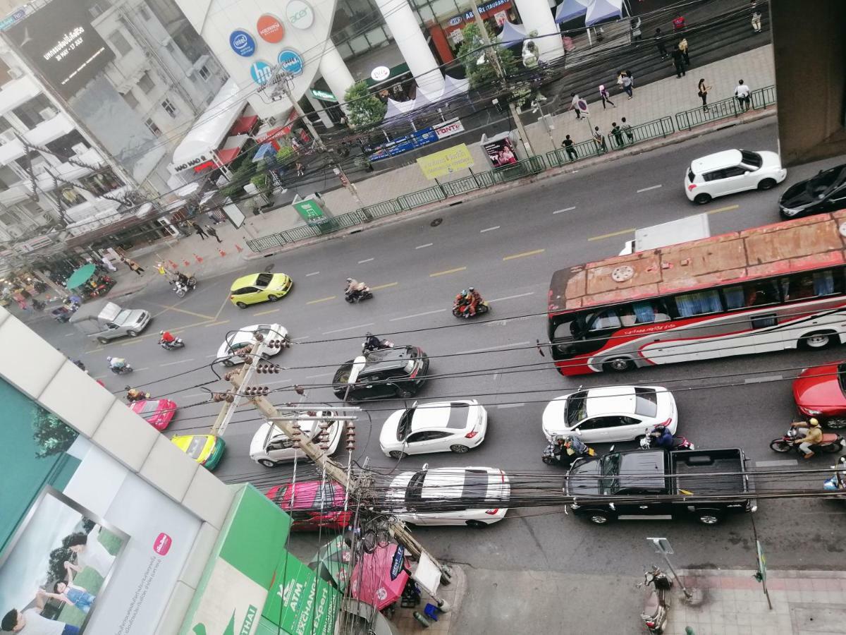 White House Hostel Bangkok Dış mekan fotoğraf